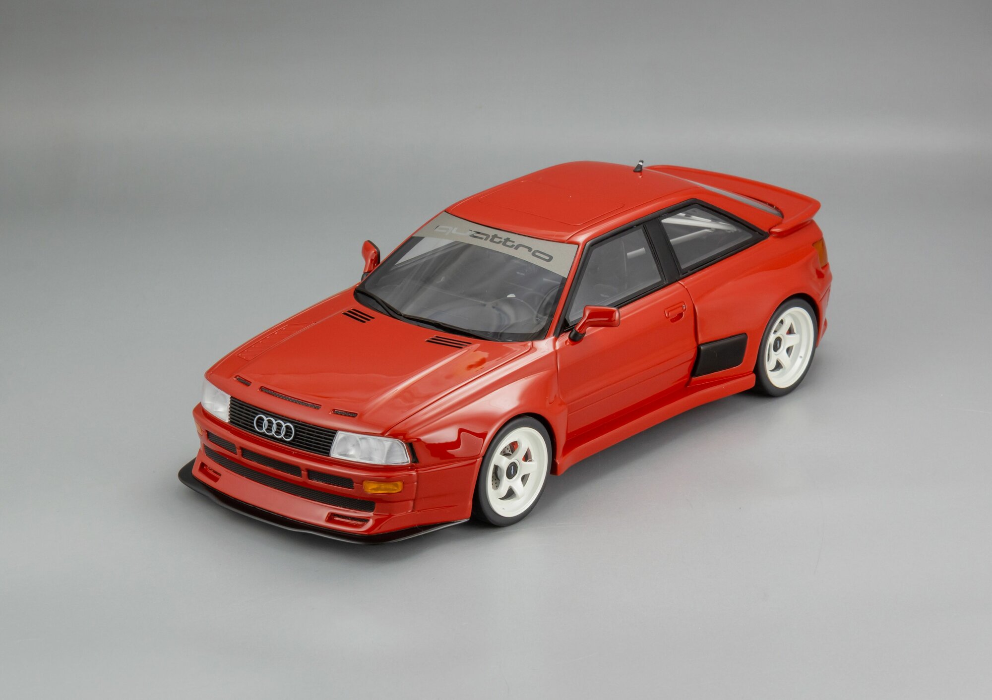 Масштабная модель Audi 80 Coupe Prior Design - 2021 масштаб 1:18 от OTTO MOBILE