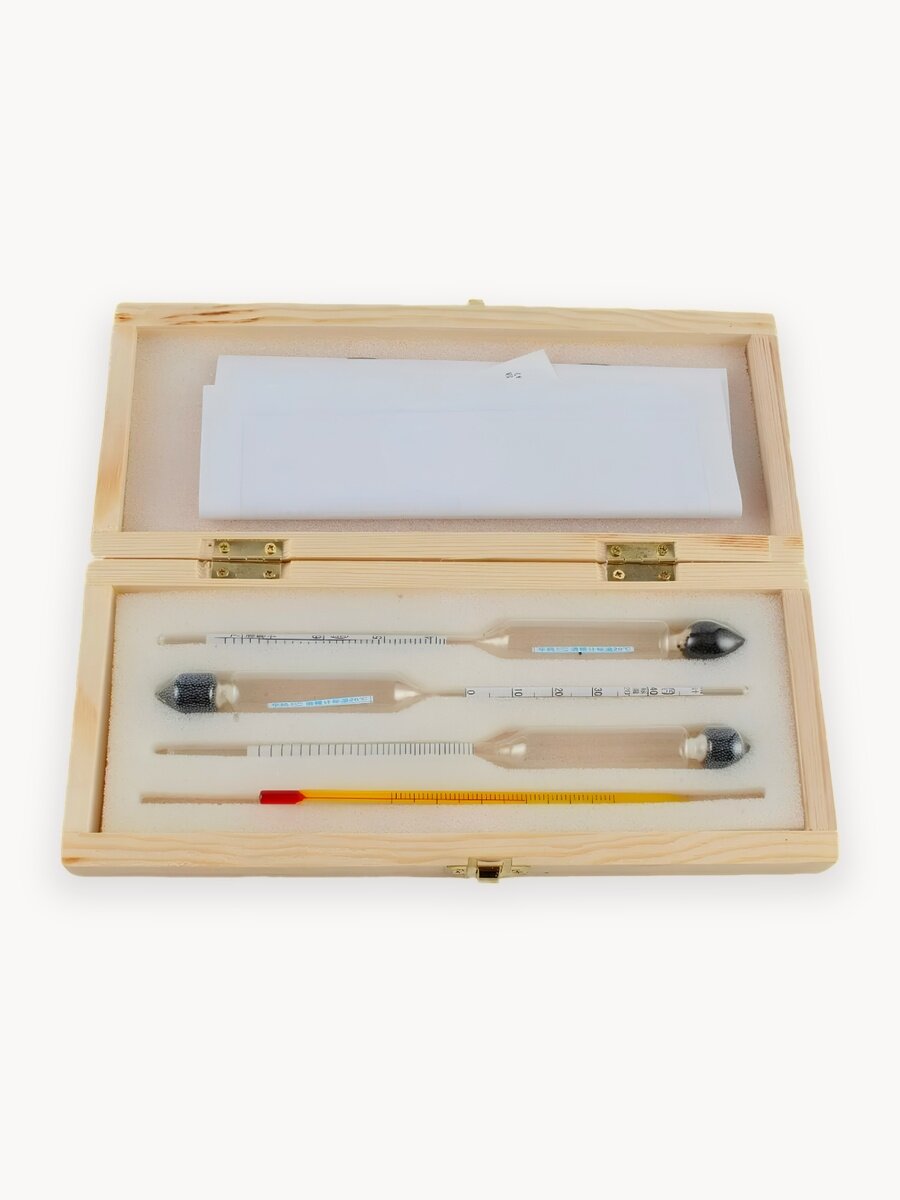 Набор спиртометров АСП-3 с термометром для измерения спирта и самогона, ареометры 0-40/40-70/70-100 в деревянной коробке