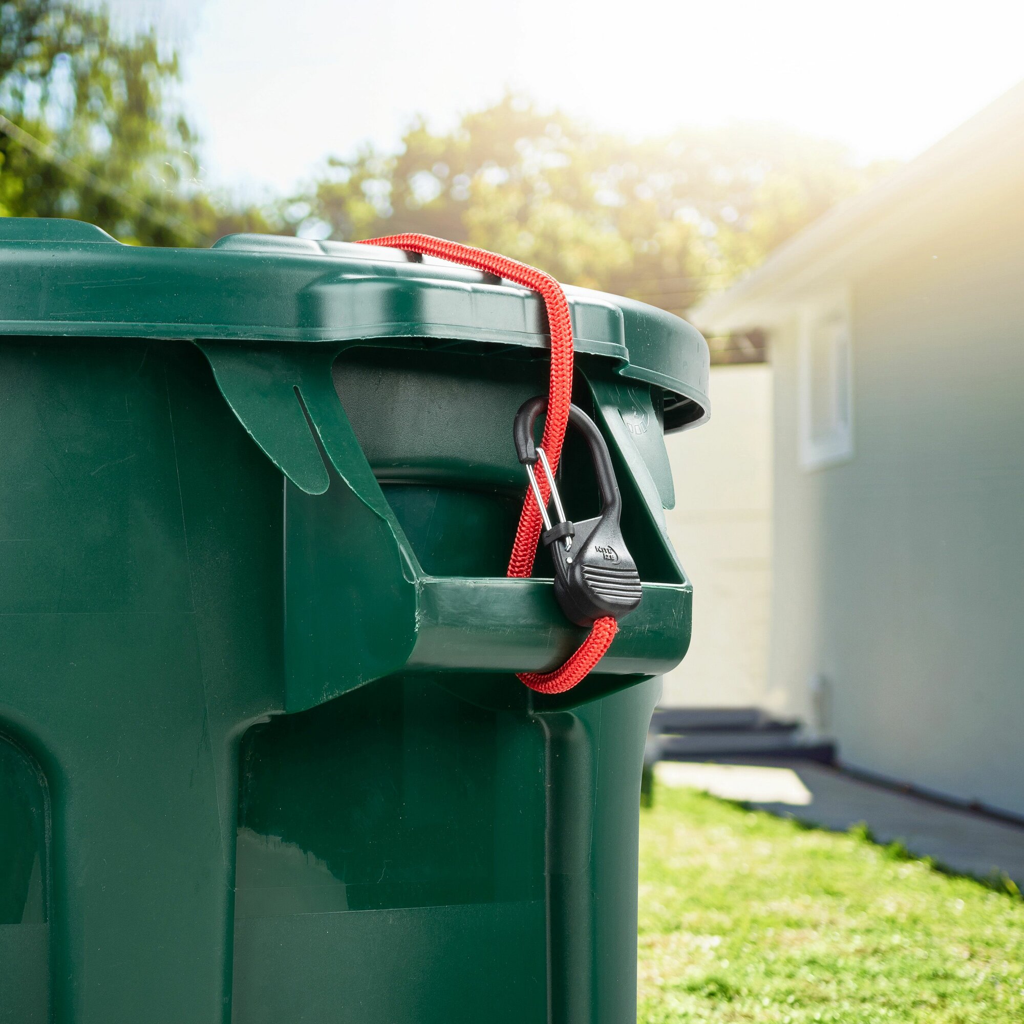 Эластичное крепление с карабином Nite Ize Slidelock Carabiner Bungee 24" — фото 1