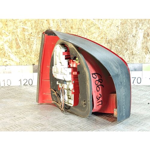 Фонарь задний правый AUDI A3 1996 2003 8L0945096B 8686₽