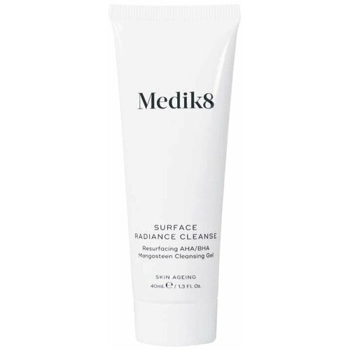 Travel Medik8 отшелушивающее средство для умывания лица Surface Radiance Cleanser 40 мл