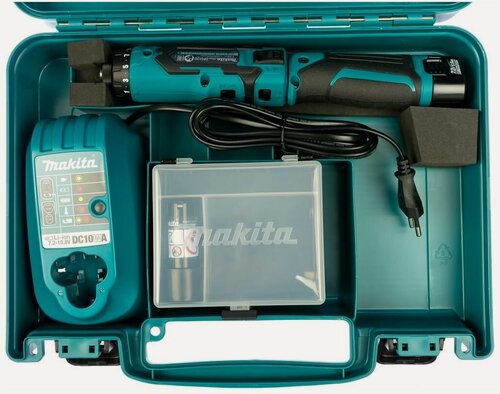 Изображение товара Отвертка аккумуляторная Makita DF012DSE, 7,2 В, Li-Ion, 1,5 Ач