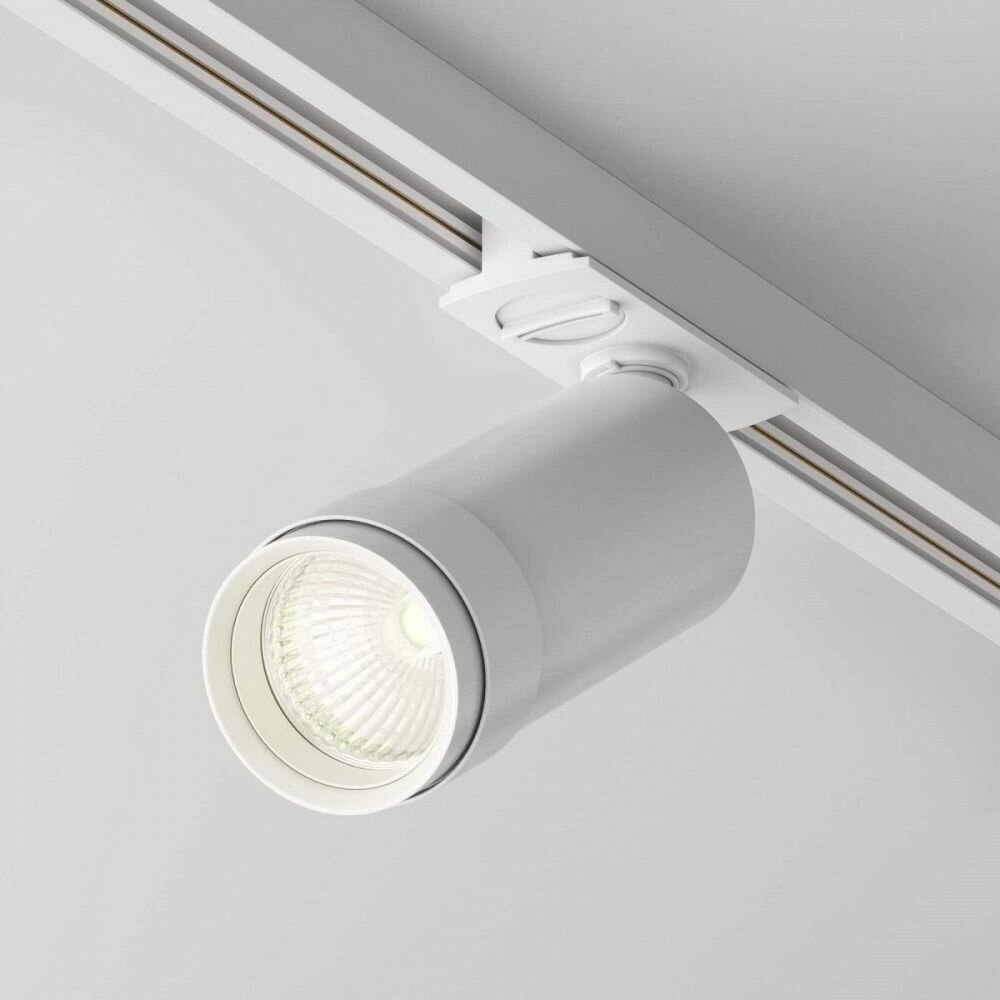 Однофазный LED светильник 12W 3000К для трека Maytoni Technicall Focus LED TR021-1-12B3K-Z-W