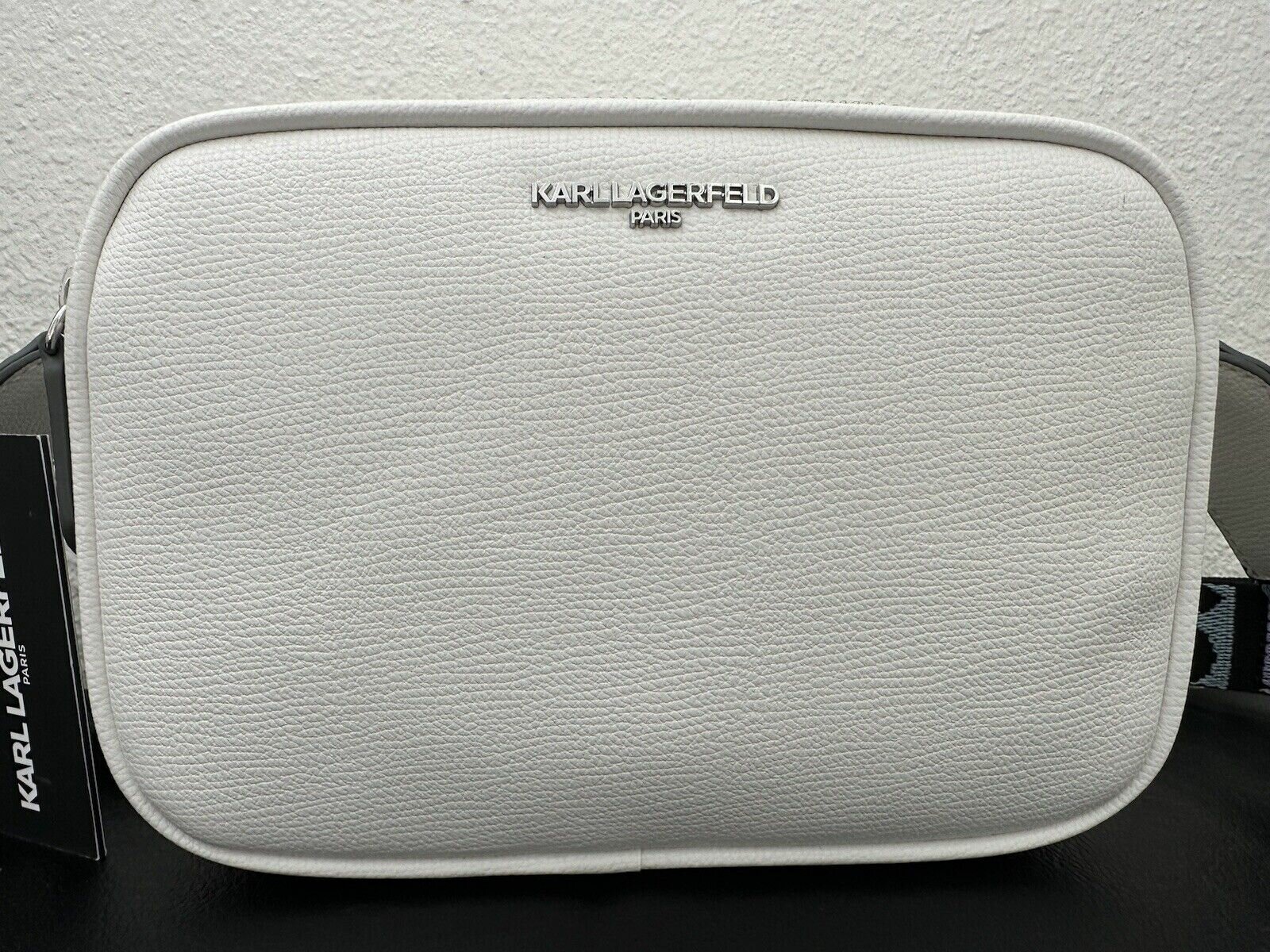 Сумка кросс-боди Karl Lagerfeld 
