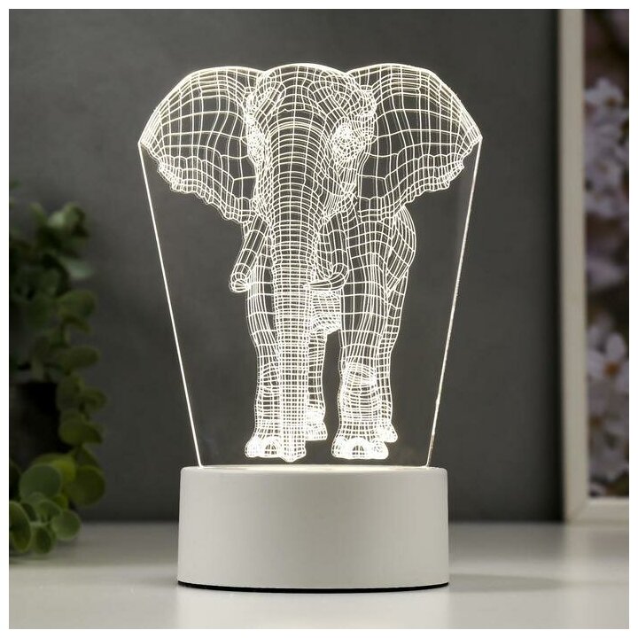 Светильник "Слон" LED белый от сети 9,5х12,5х19см - фотография № 1