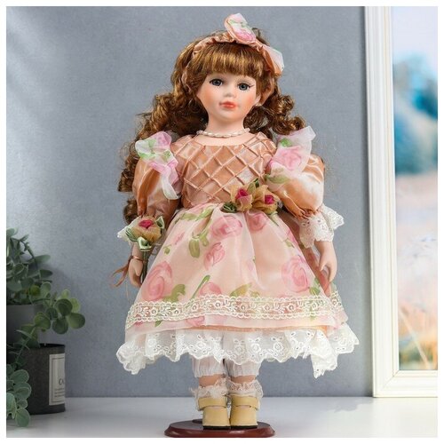 Купить Кукла коллекционная керамика Регина в карамельном платье, с цветком 40 см, нет бренда