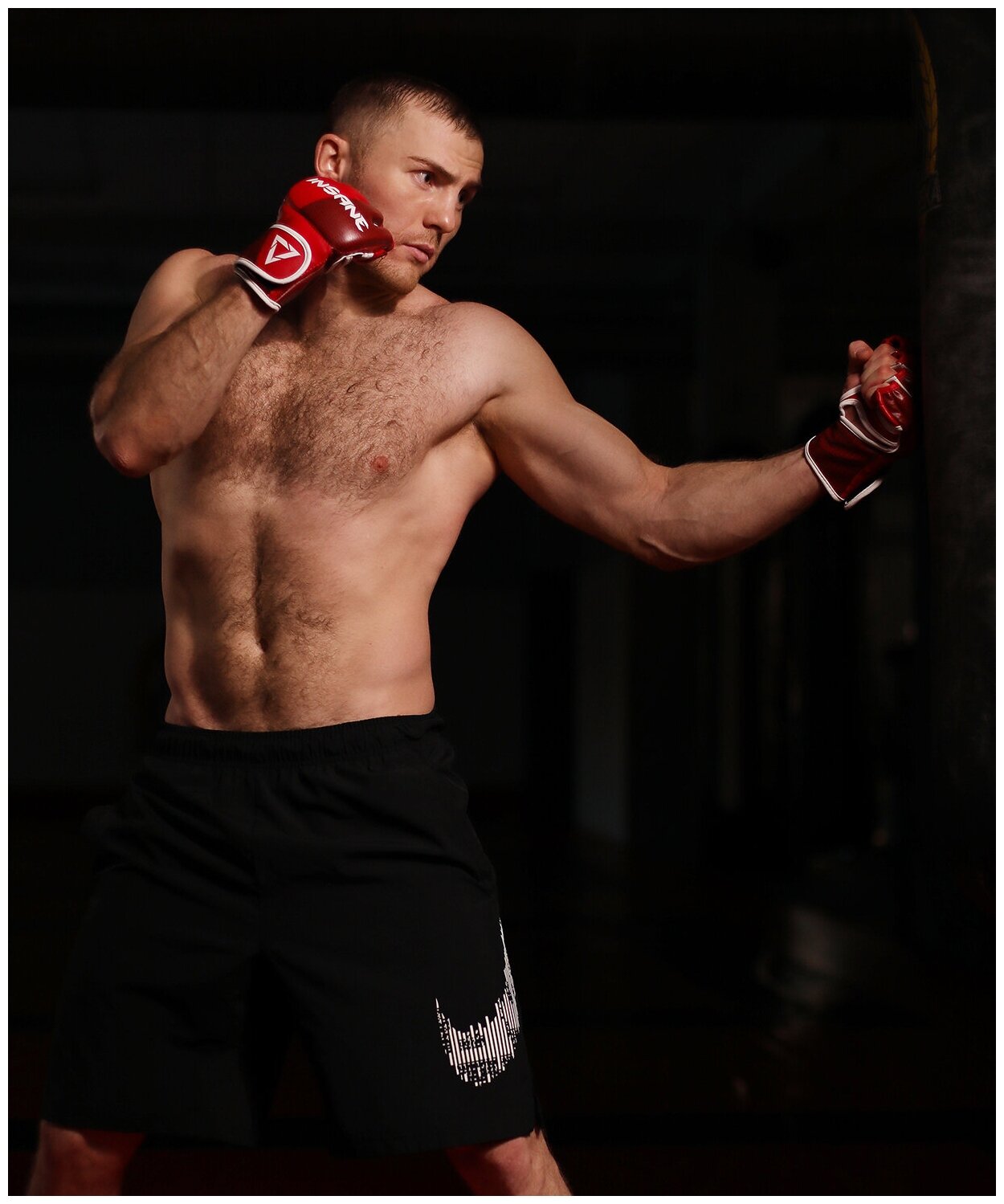 Перчатки для MMA EAGLE, ПУ, красный, M - фотография № 9