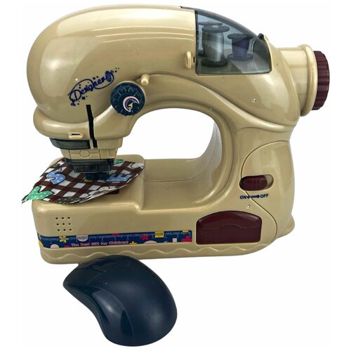 Игрушка для девочки, Швейная машинка, бытовая техника, со световыми эффектами, размер - 22 х 9,5 х 19,5 см