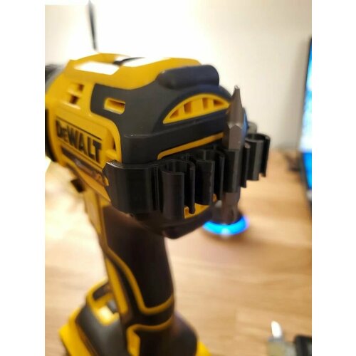 Держатель бит для шуруповерта Dewalt. Держатель бит для гайковерта Деволт.