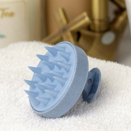 Массажная щетка для мытья волос и кожи головы силиконовая небесно голубая