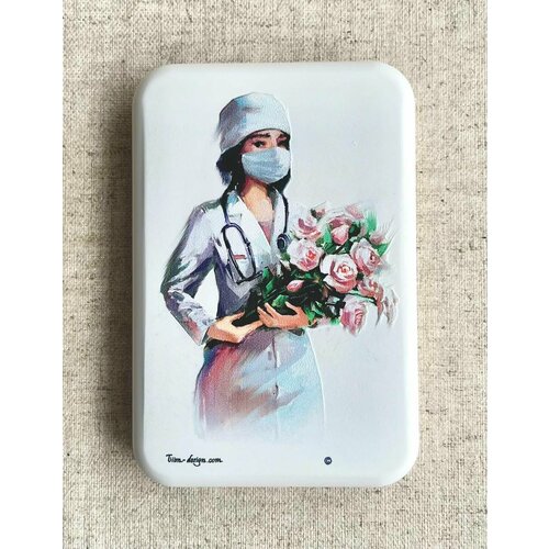 Подарок сувенир женщине врачу, медсестре, медику - внешний беспроводной магнитный аккумулятор (паувербанк) для I Phone с принтом 