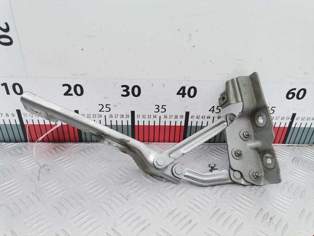 Петля капота правая Opel Astra J 20879203 арт. 1831619