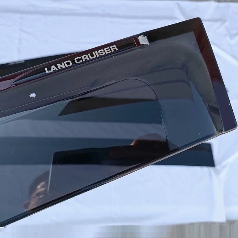 Дождевой козырек для Land Cruiser LC200 2007-2015 годов