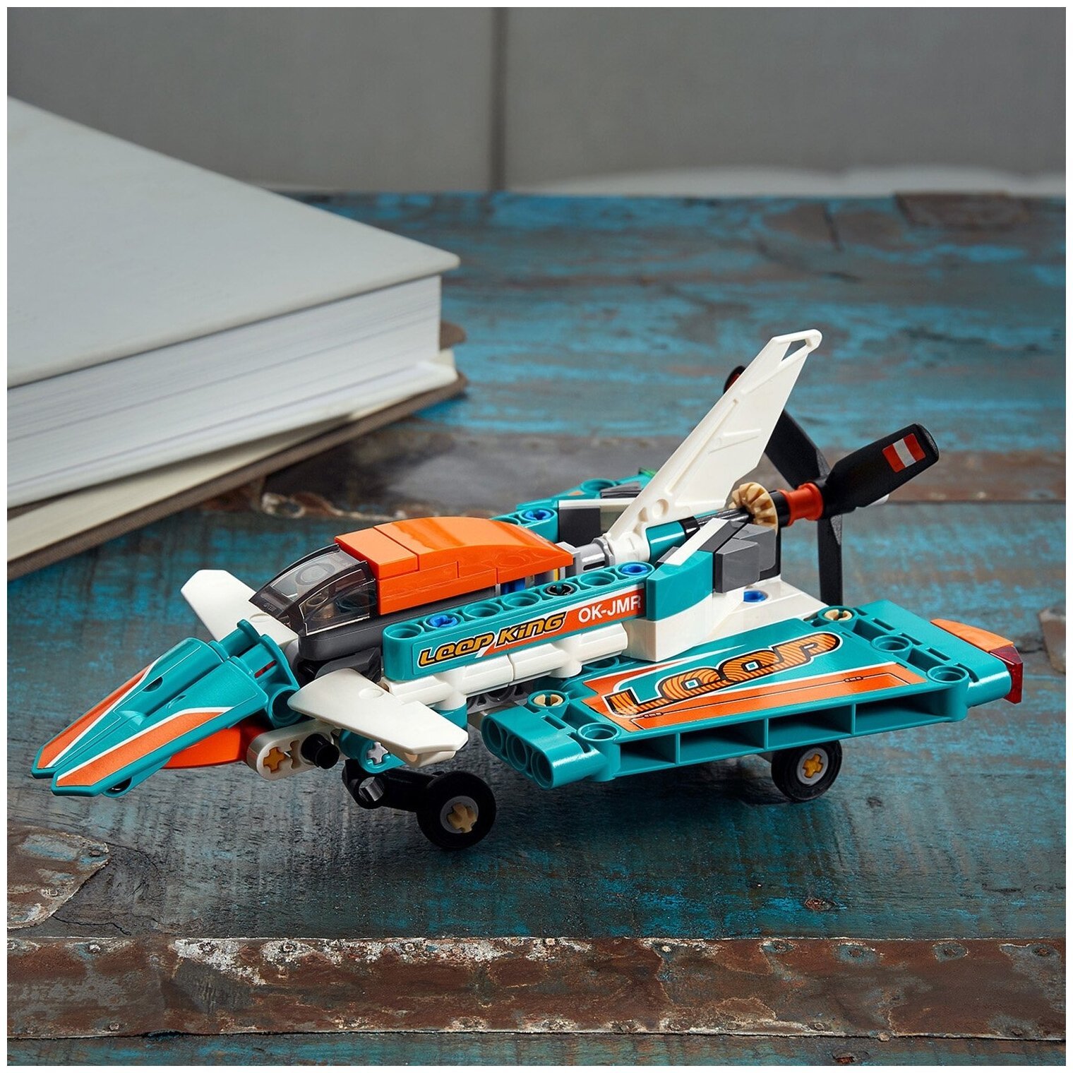 Конструктор LEGO Technic Гоночный самолёт - фотография № 13