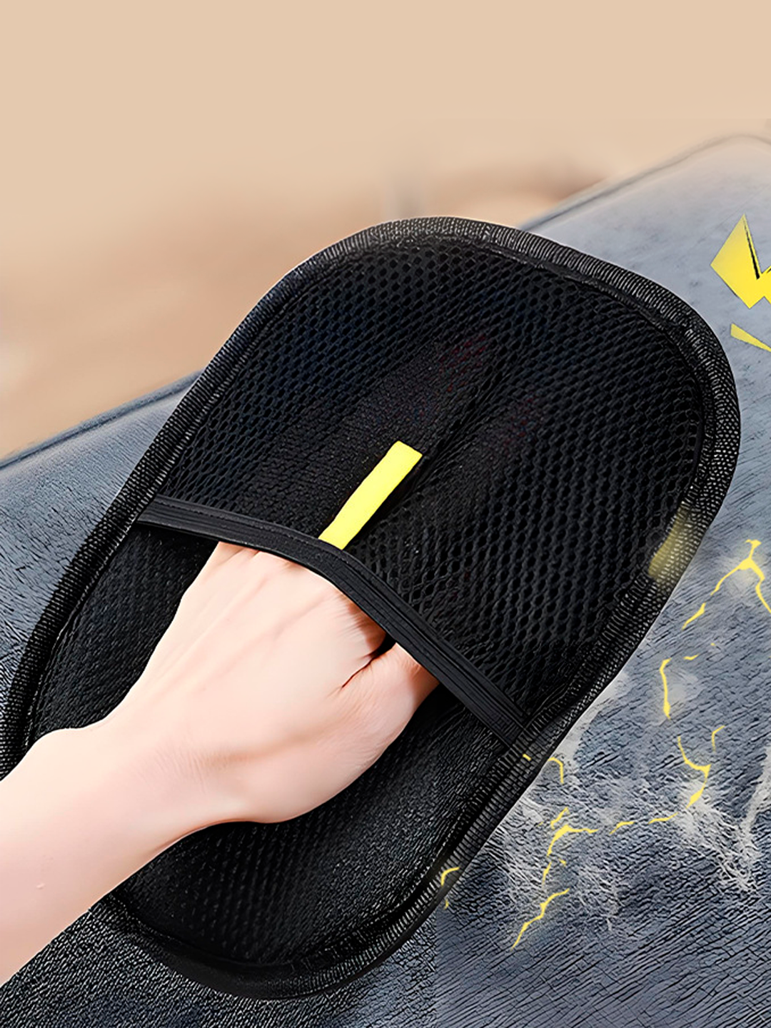 Перчатка для удаления шерсти, волос, катышек с ковров и одежды — фото 1