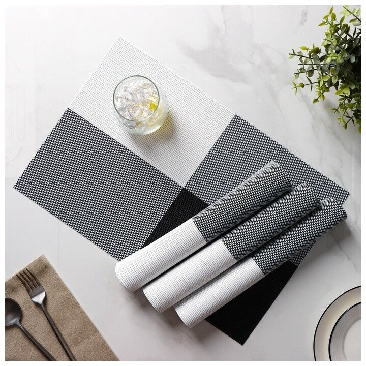Набор салфеток сервировочных на стол Доляна «Настроение», 4 шт, 45×30 см, цвет бело-чёрный