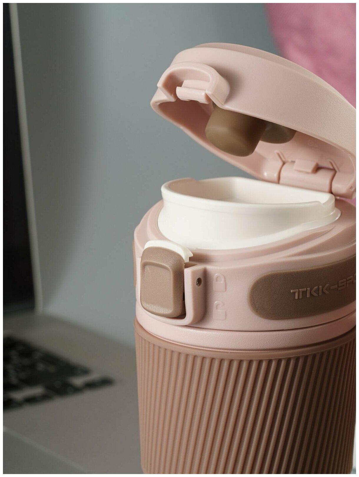 Термокружка для кофе 450 мл. из нержавеющей стали, розовая - фотография № 5
