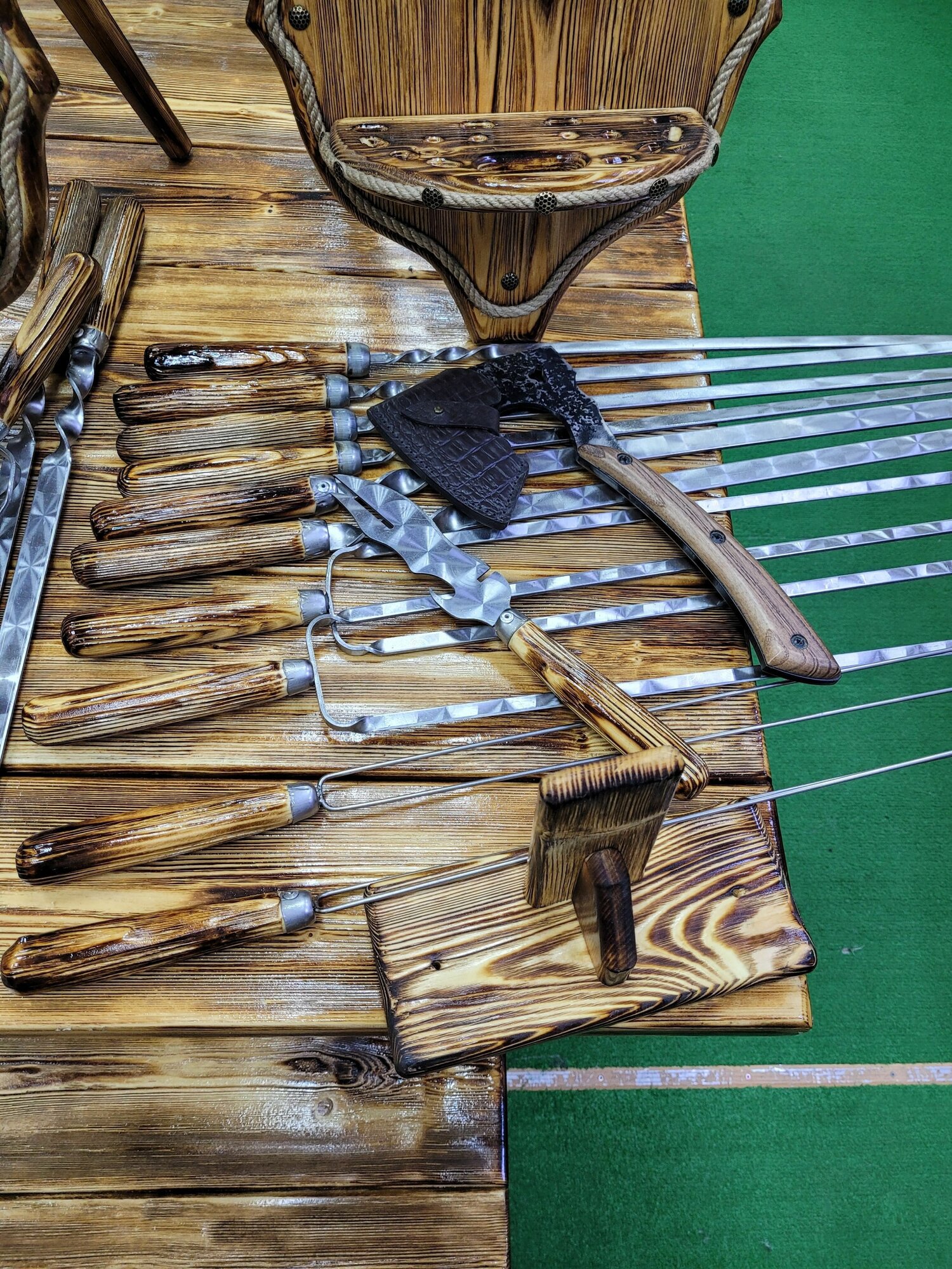 Подарочный шашлычный набор Viking Щит LUX "Рагнар" - фотография № 5