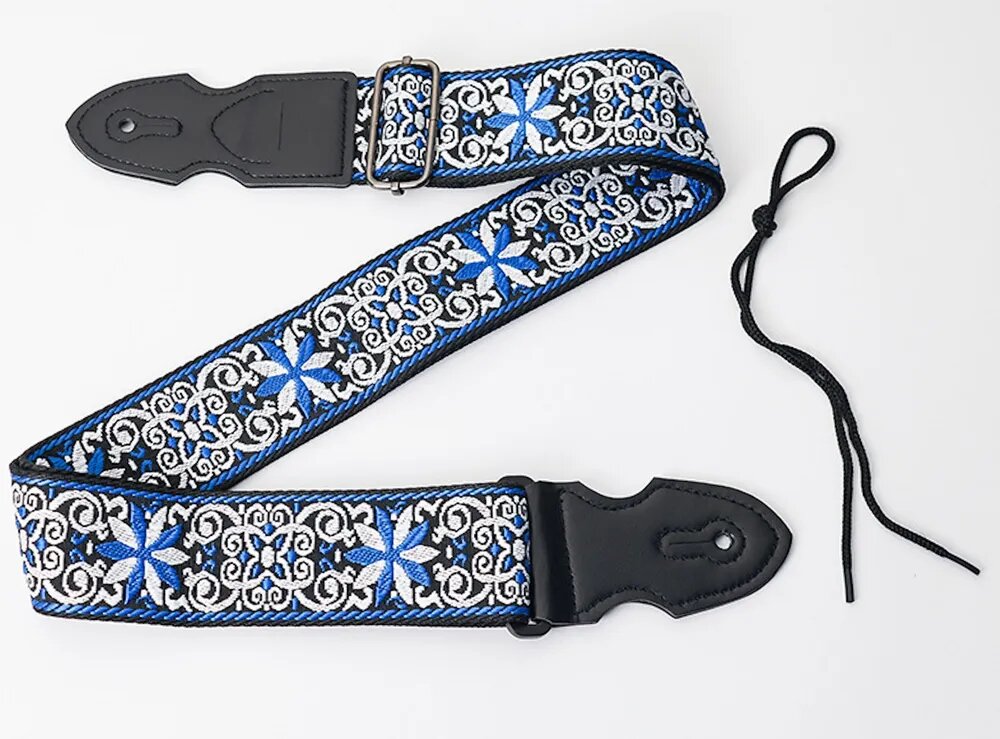 Ремень для акустической и классической гитары с этническим рисунком. Хлопок. 150 см. Синие и белые цветы