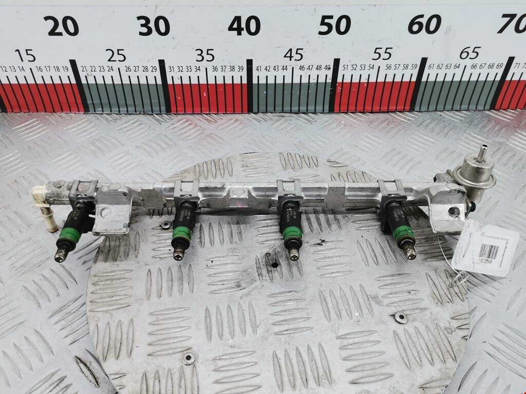 Форсунка бензиновая электрическая Ford Fiesta 5 1429840 арт. 1803648