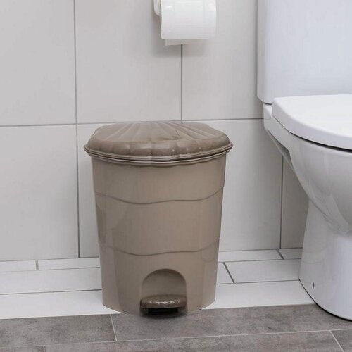 Изображение товара Виолет Ведро для мусора, 18 л, с педалью, цвет: латте-капучино