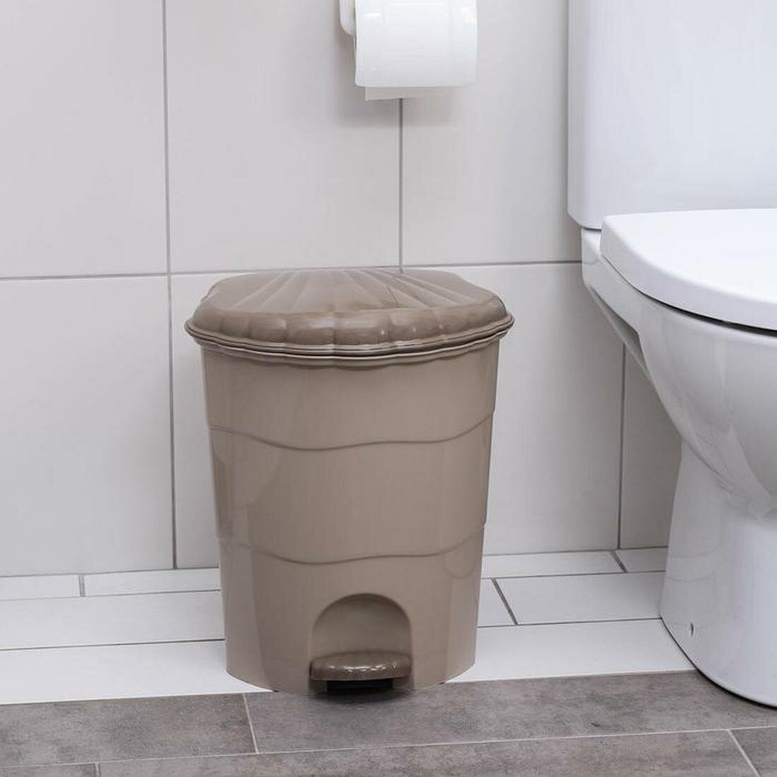 Виолет Ведро для мусора 18 л с педалью цвет: латте-капучино