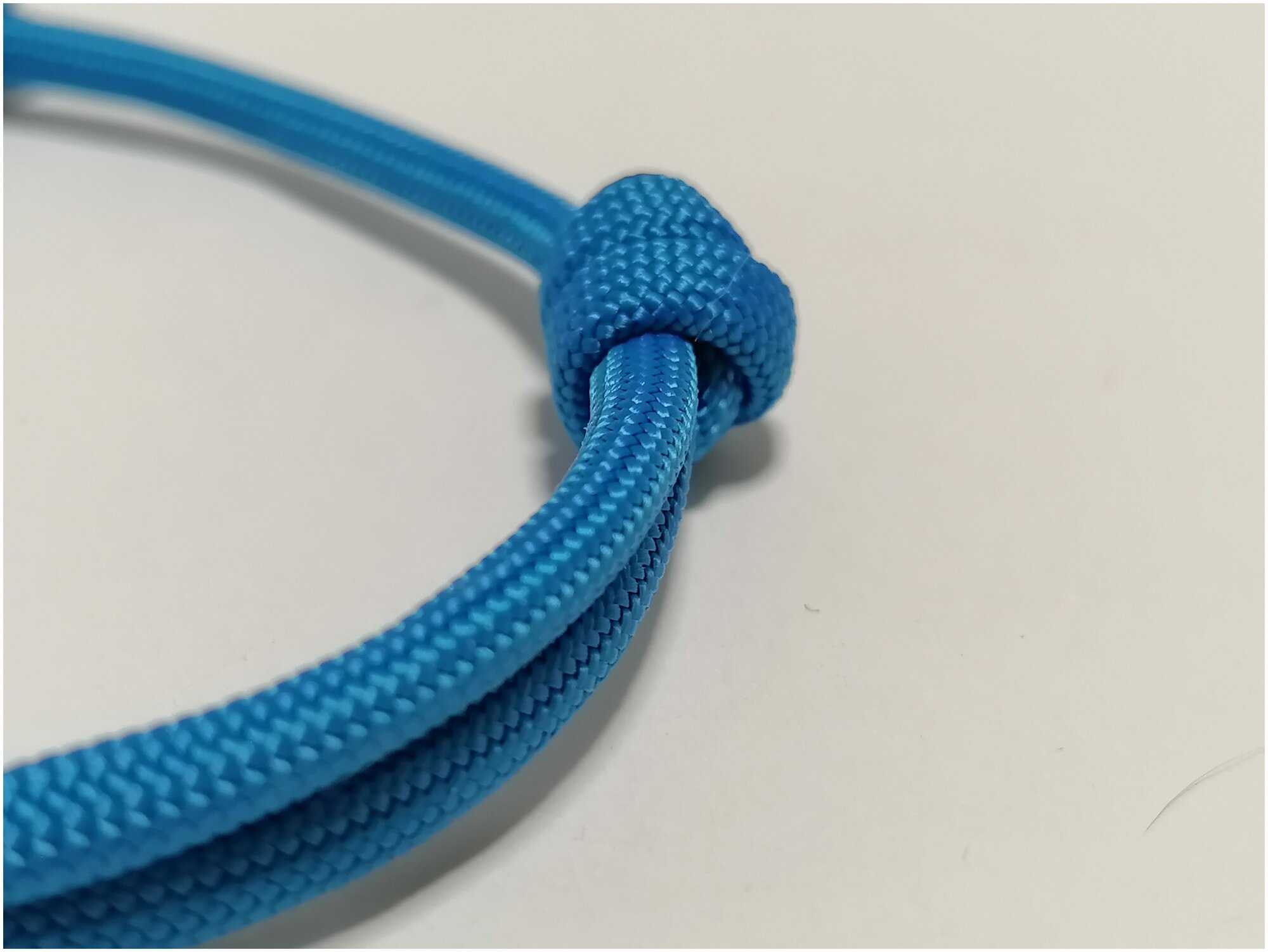 Шнурок для адресника, голубой, размер M - 30-50 см - фотография № 4