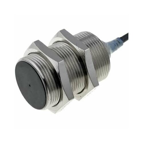 Датчик индуктивный OMRON E2A-M30LS15-WP-B15M
