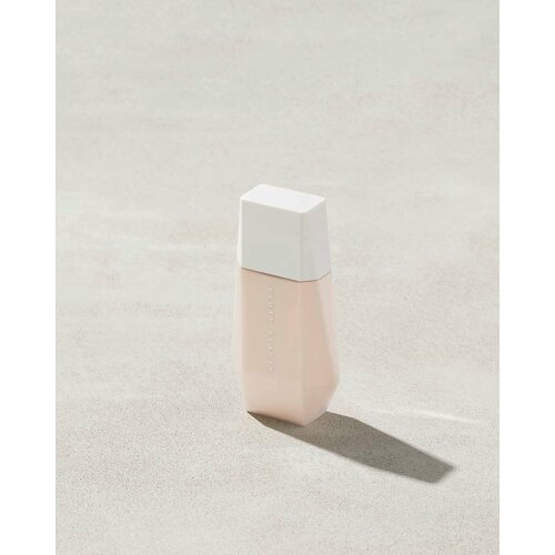 Fenty Beauty by Rihanna Тональный крем Eaze Drop Blurring Skin Tint, 32 мл. тон 1