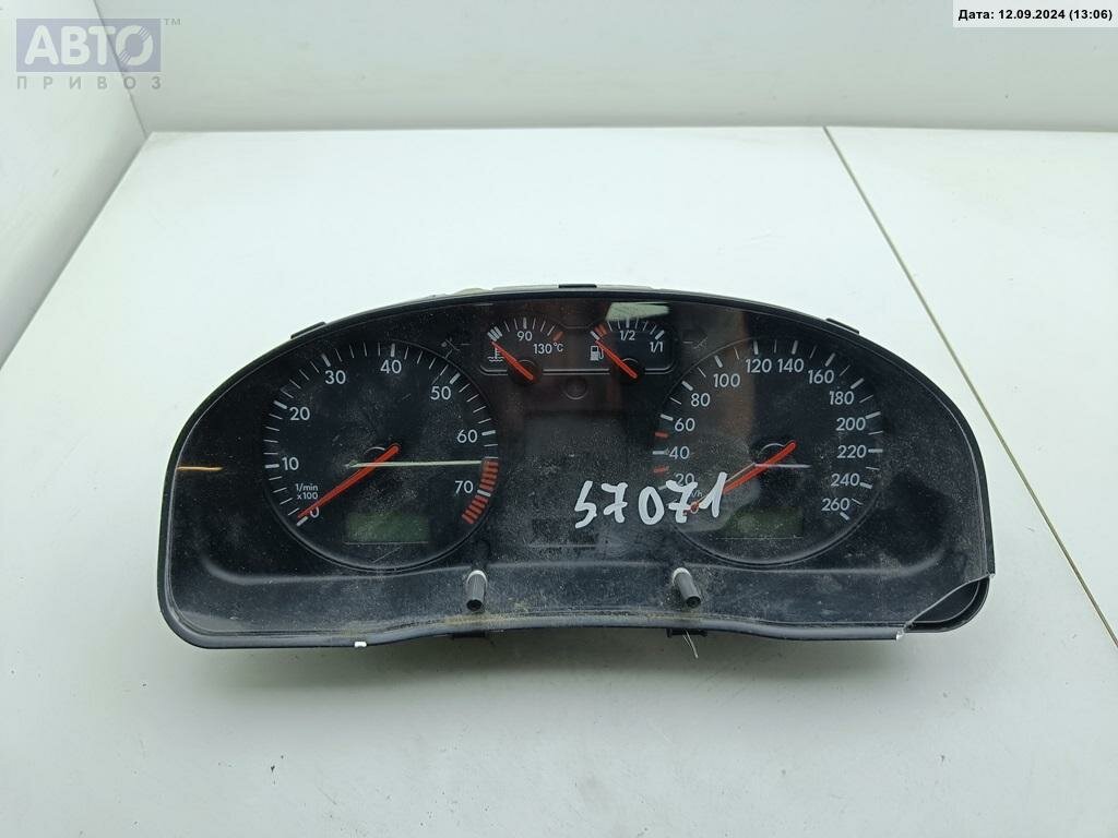 Щиток приборный (панель приборов) Volkswagen Passat B5