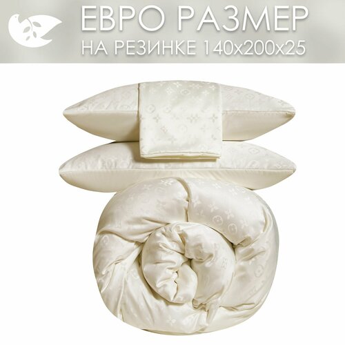 Постельное белье на резинке однотонное Евро кремовое, сатин жаккард, на молнии, 2 наволочки 70x70 / Комплект постельного белья однотонный Евро 140 200 25, молочное, размер евростандарт