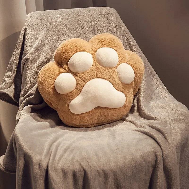 Мягкая игрушка - подушка, Кошачья лапка, коричневый с пледом, 35 см