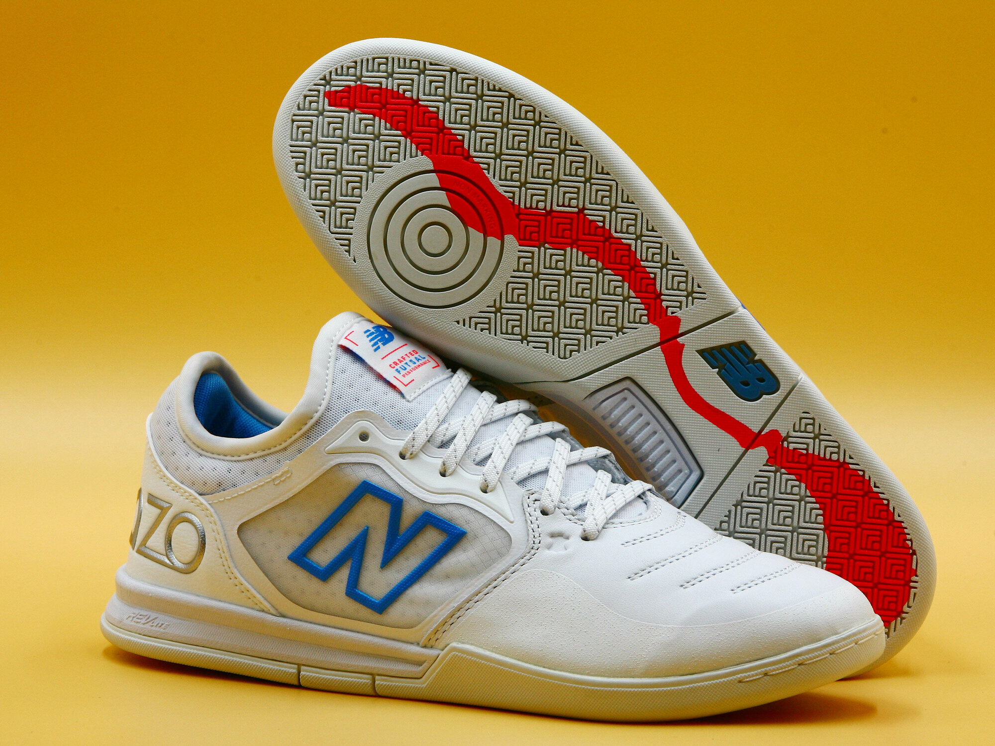 Бутсы New Balance Audazo V5+ Pro IN