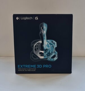 Джойстик Logitech G Extreme 3D Pro для авиасимуляторов.