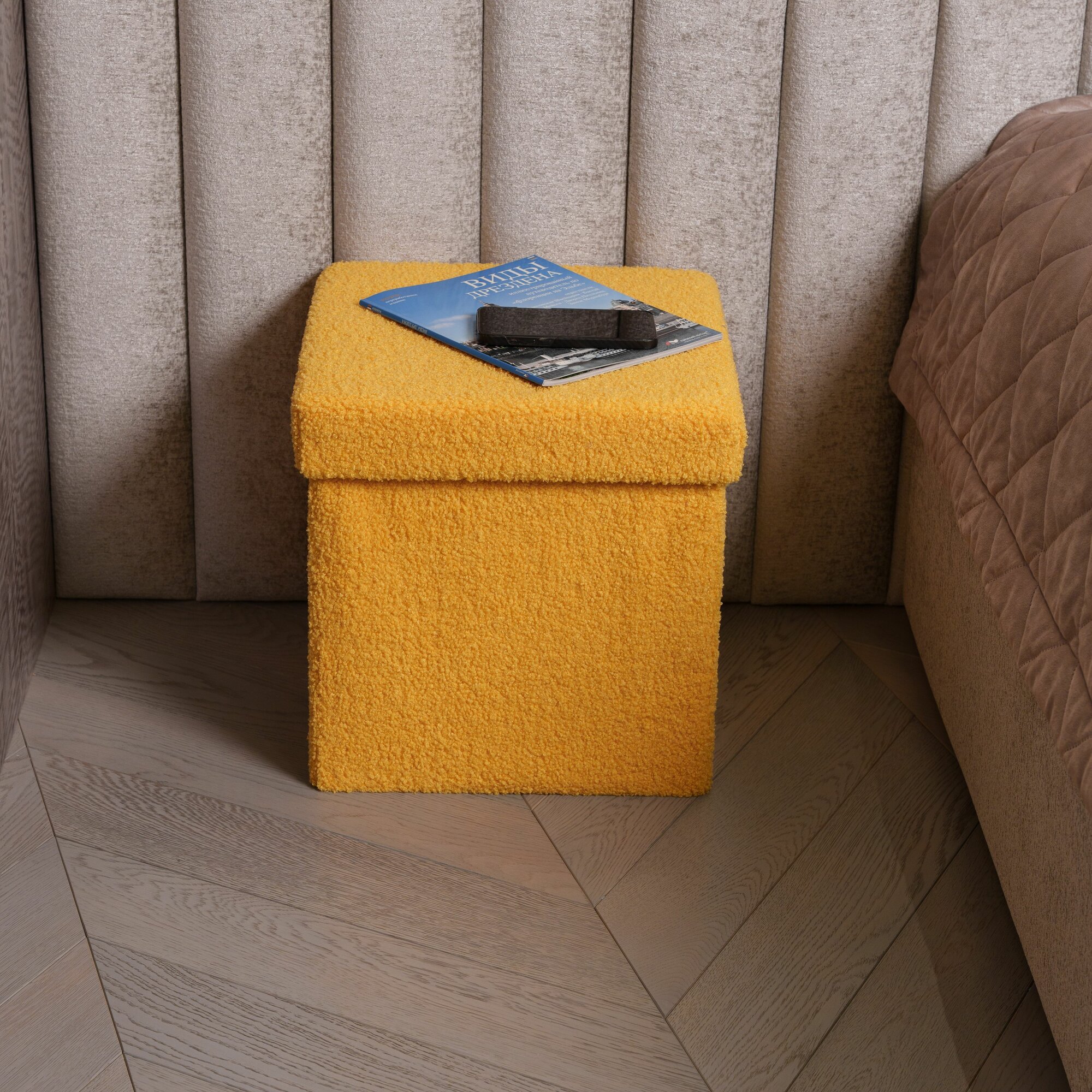 фото Складной пуфик с ящиком для хранения