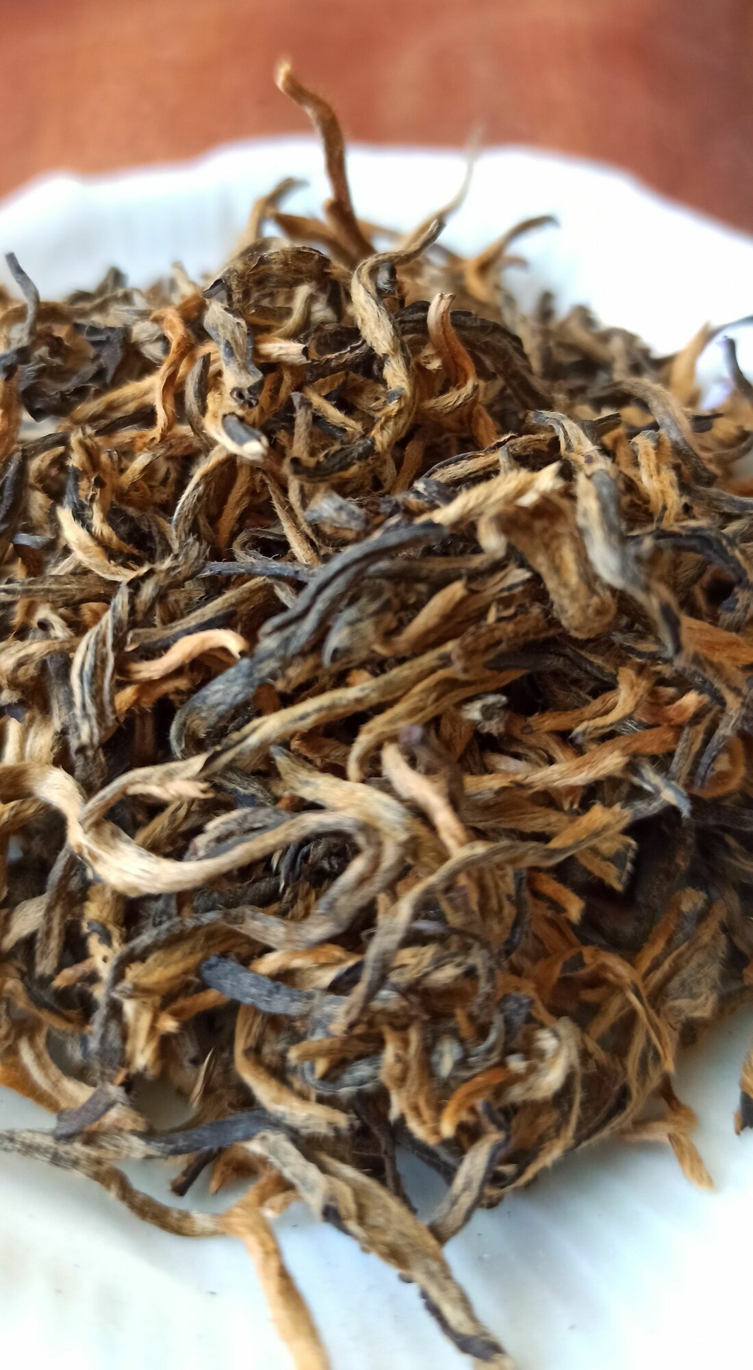 Чай Цзинь Цзюнь Мэй - Золотые брови - Элитный красный чай. Свежий, ароматный, бодрящий. 50 грамм.