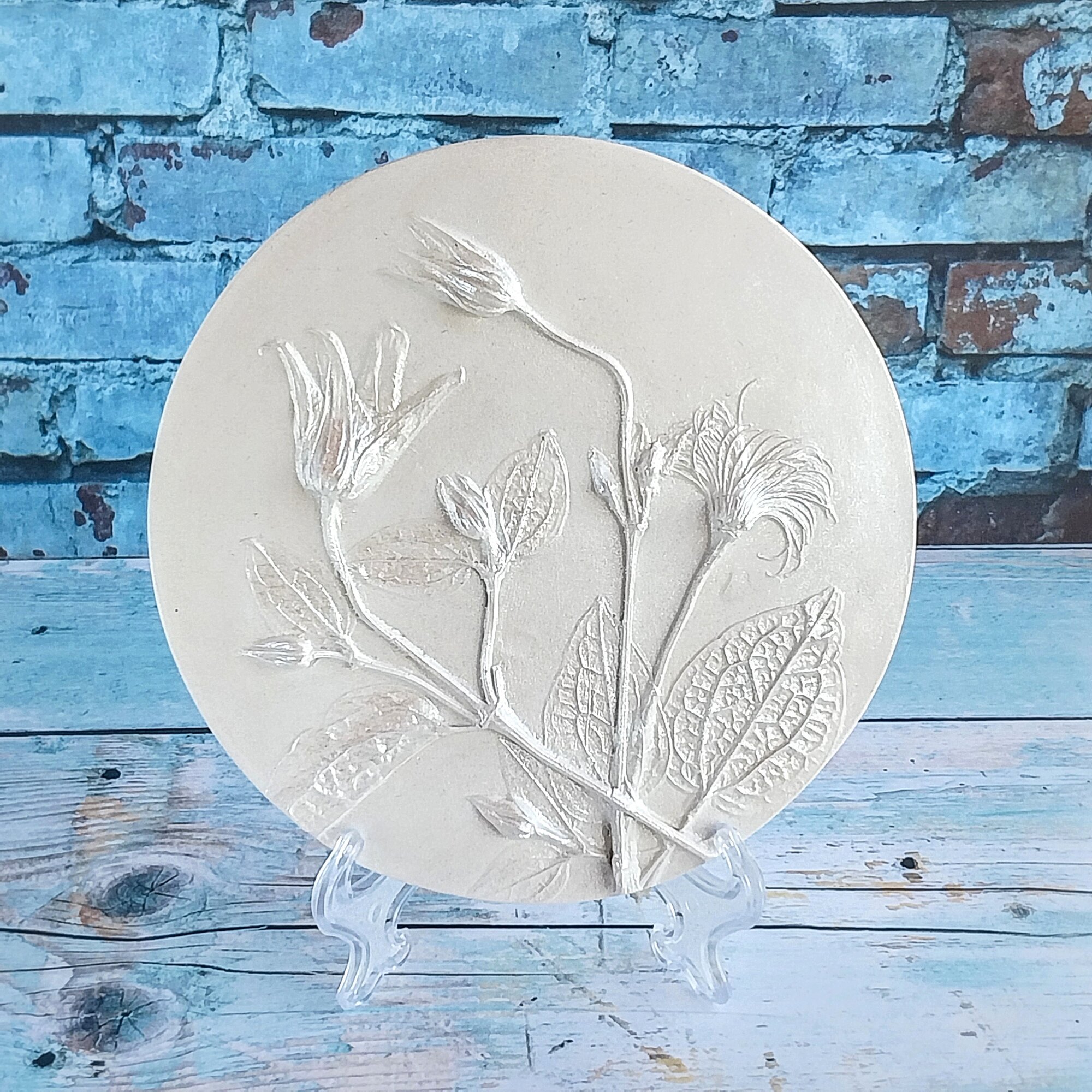 фото Ботанический барельеф из гипса "Красота момента" /Цветочный барельеф/ "Матовый белый"