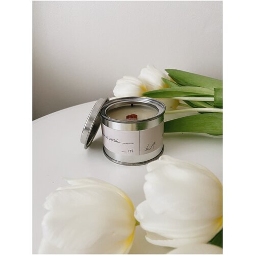 Свеча из соевого воска с деревянным фитилем с ароматом 