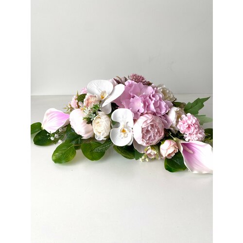 Композиция из искусственных цветов на стол-пионы, розы, гортензии, каллы от ФлораВи
