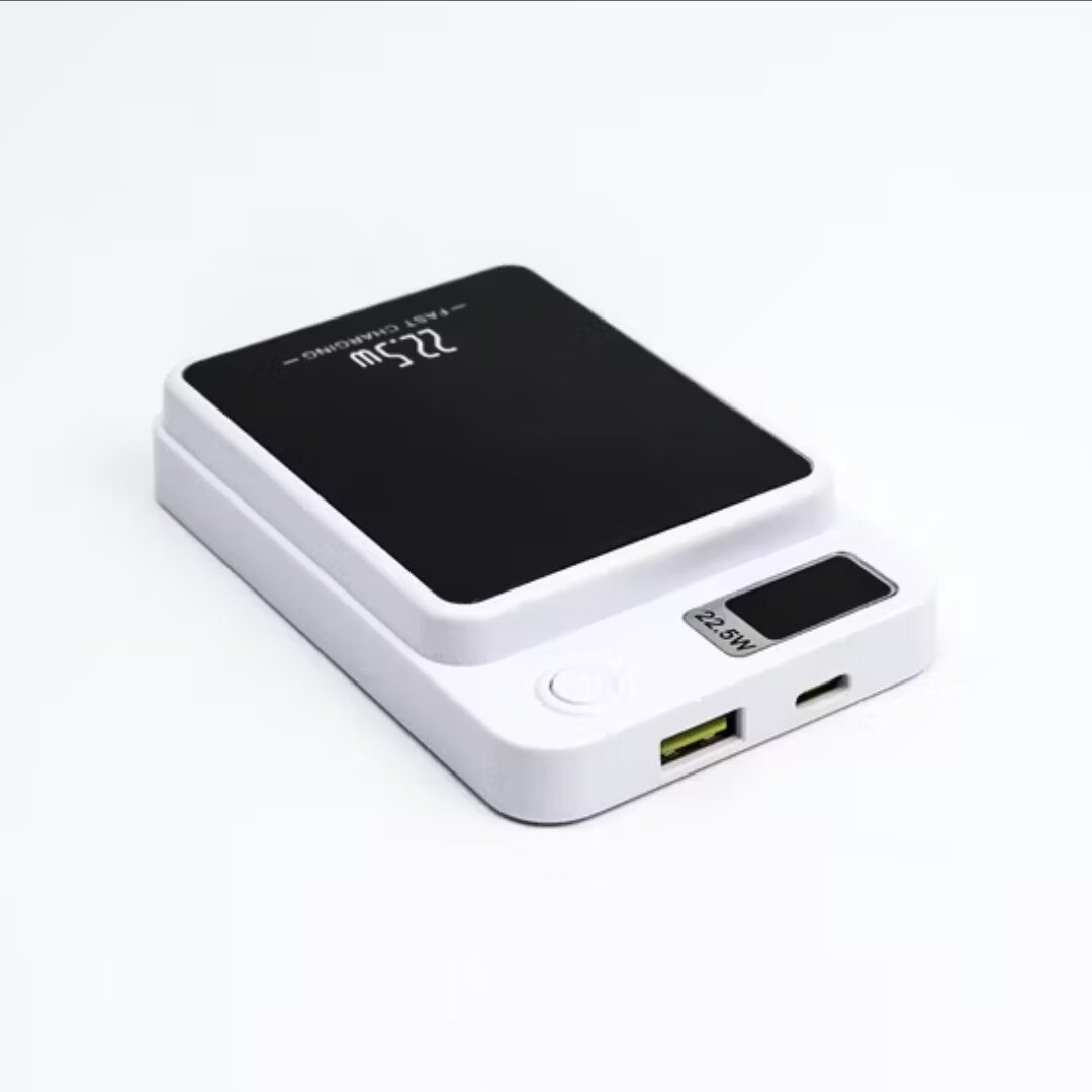 Внешний аккумулятор Power bank 10.000 матч 5V/3A/22.5W, с функция беспроводной зарядки с магнитным с быстрой зарядкой