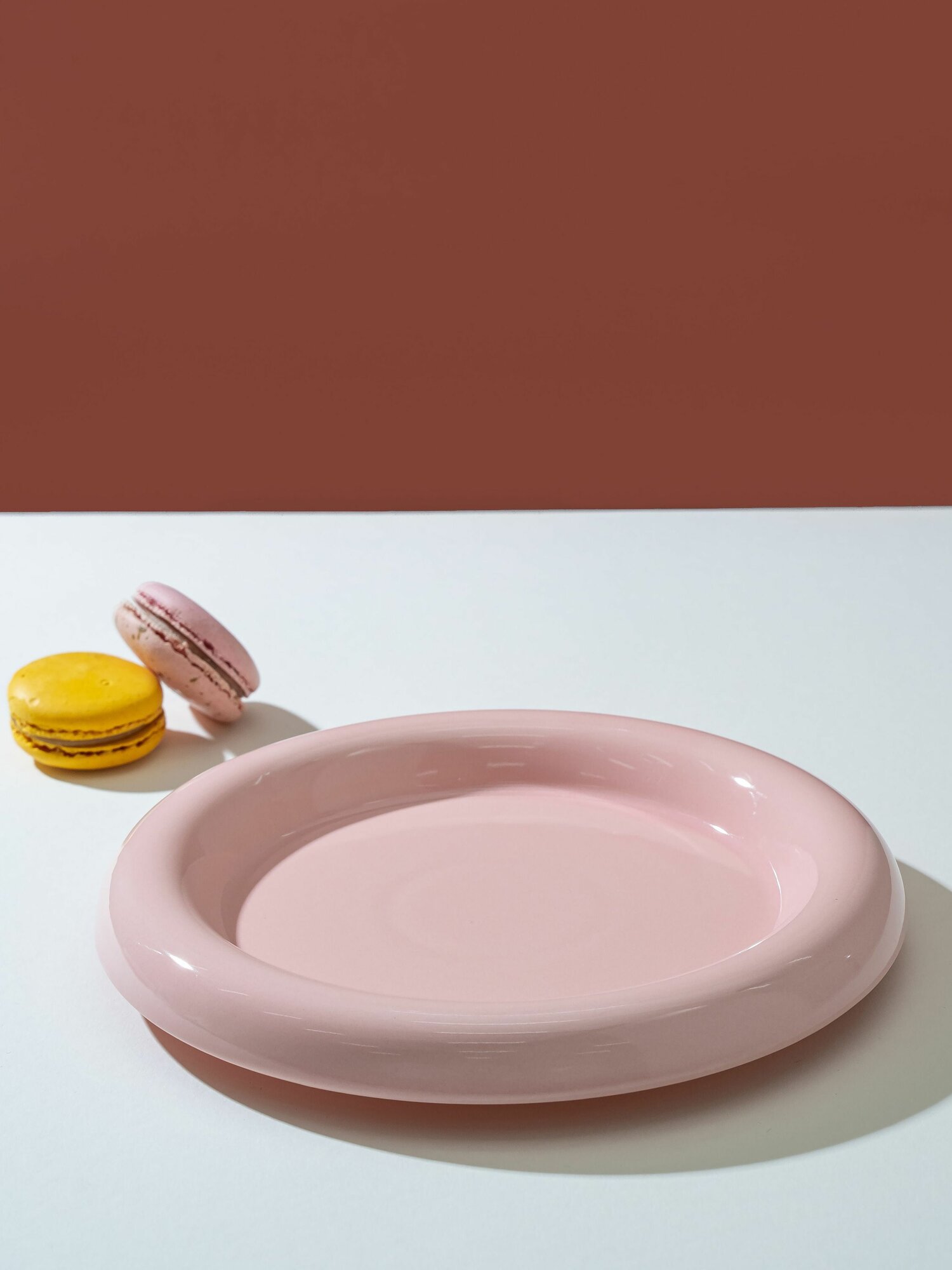 Тарелка керамическая, минимализм, диаметр 20см, глянцевая, розовая