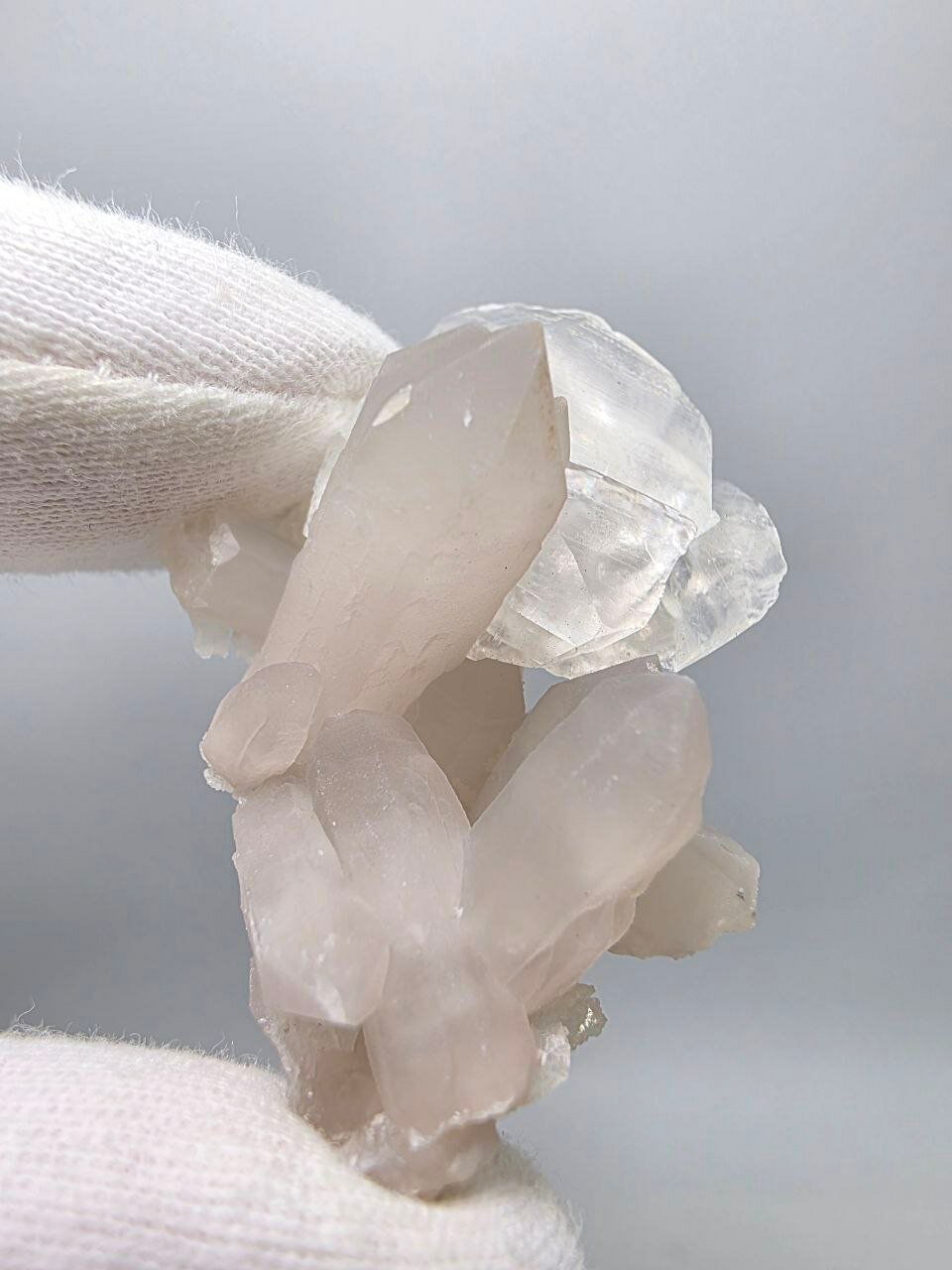 Кварц с кальцитом 45 мм, 17 г.