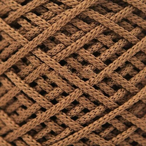 Полиэфирный шнур ПЭШ3 светло-коричневый Арт.369 Состав 100% Полиэфир Производитель КнитКорд Вес мотка 370 Длина 200 Диаметр 3