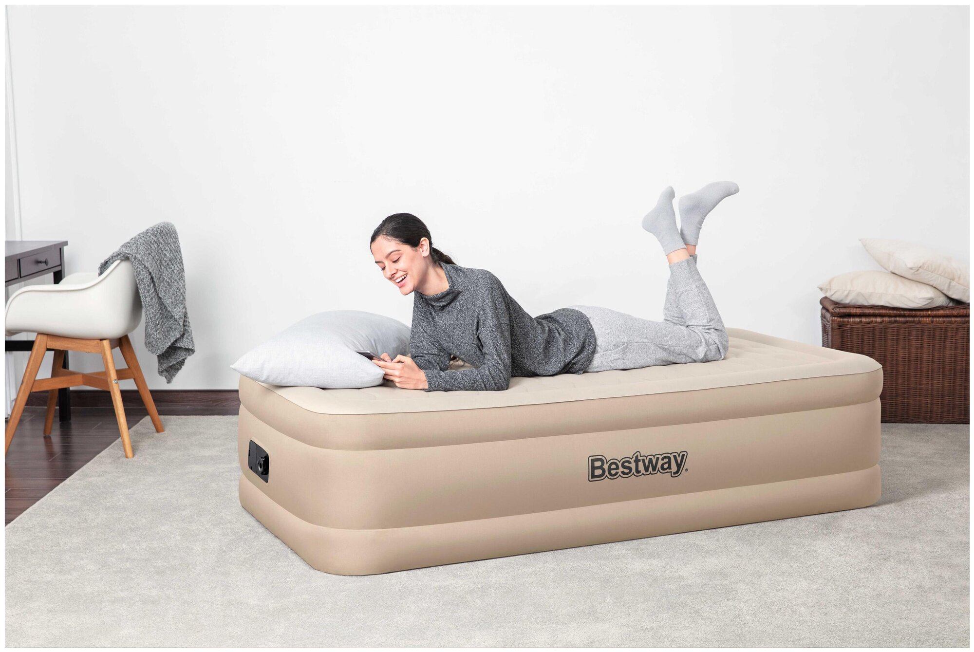 Надувная кровать BestWay Fortech Airbed 191x97x46см 69048