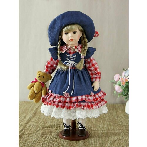 Кукла Оленька фарфоровая на подставке 40 см 3049₽