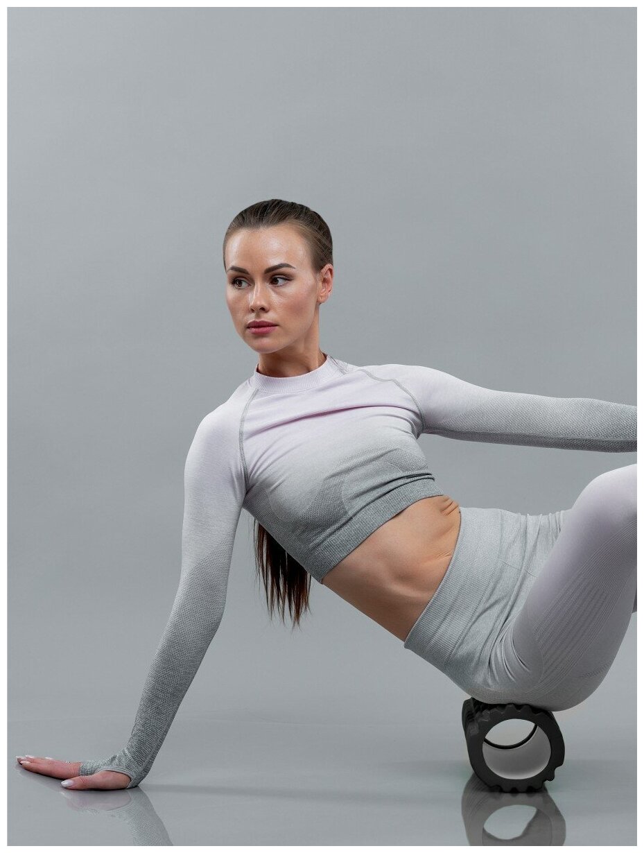 Ролик МФР массажный ShappaFit 33х14см средней жесткости для йоги и пилатеса, ролл для фитнеса, валик для спорта, массажер для спины - фотография № 4