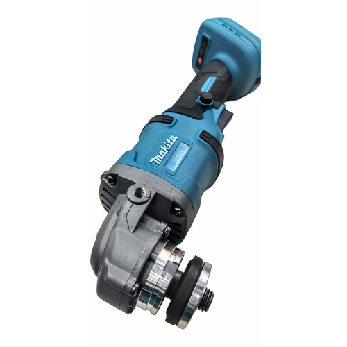 Бесщеточная болгарка аккумуляторная 125мм M10 в кейсе с двумя аккумуляторами 7299₽