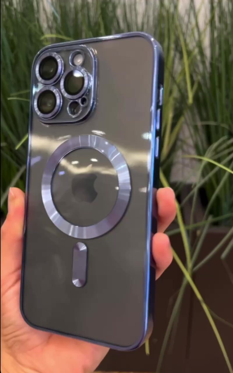 Чехол на Iphone 16 / айфон 16 , с защитой камеры и поддержкой беспроводной зарядки MagSafe, синий, противоударный — фото 1