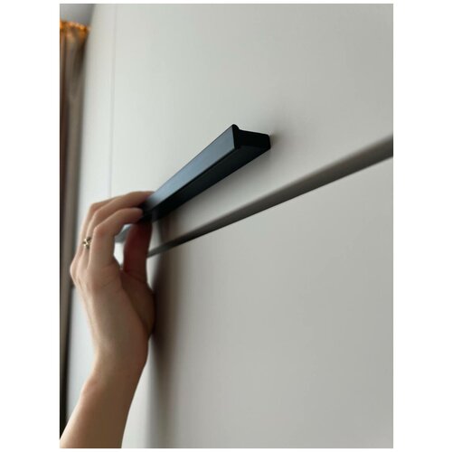 Ручка мебельная т-образная длинная 300 мм