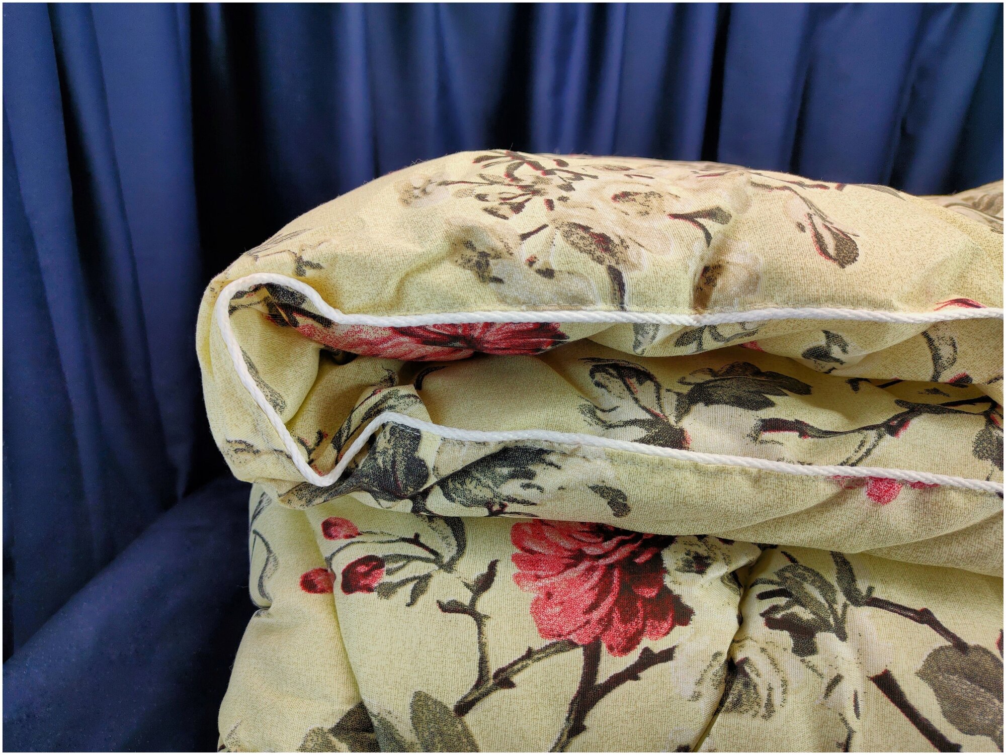 Одеяло холлофайбер 1.5 спальное толстое зимнее 140х205